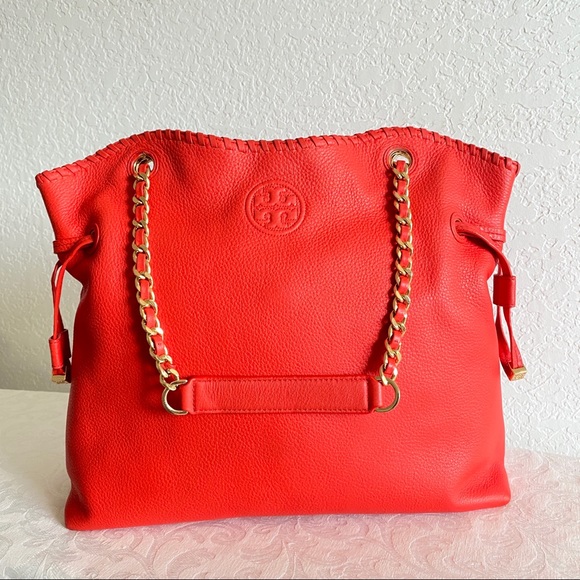 Tory Burch Thea Slouchy Chain Tote in Brilliant Red - Picture 5 of 12